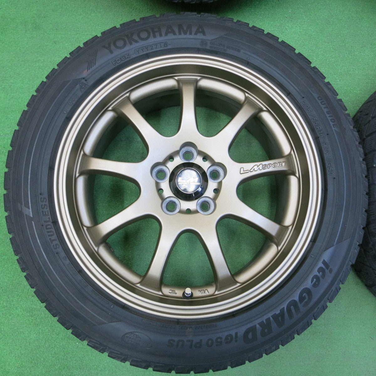 *送料無料* キレイ★カローラツーリング等 LM SPORT 205/55R16 スタッドレス ヨコハマ アイスガード iG50 プラス LMスポーツ PCD100/5H★4042701イス