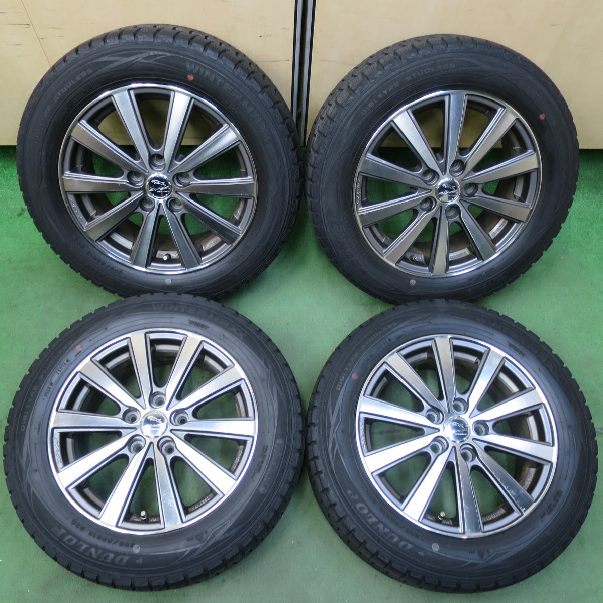 4本価格★スタッドレス 205/60R16 ダンロップ ウインターマックス WM01 SMACK ENKEI スマック エンケイ 16インチ PCD114.3/5H★5100905イス