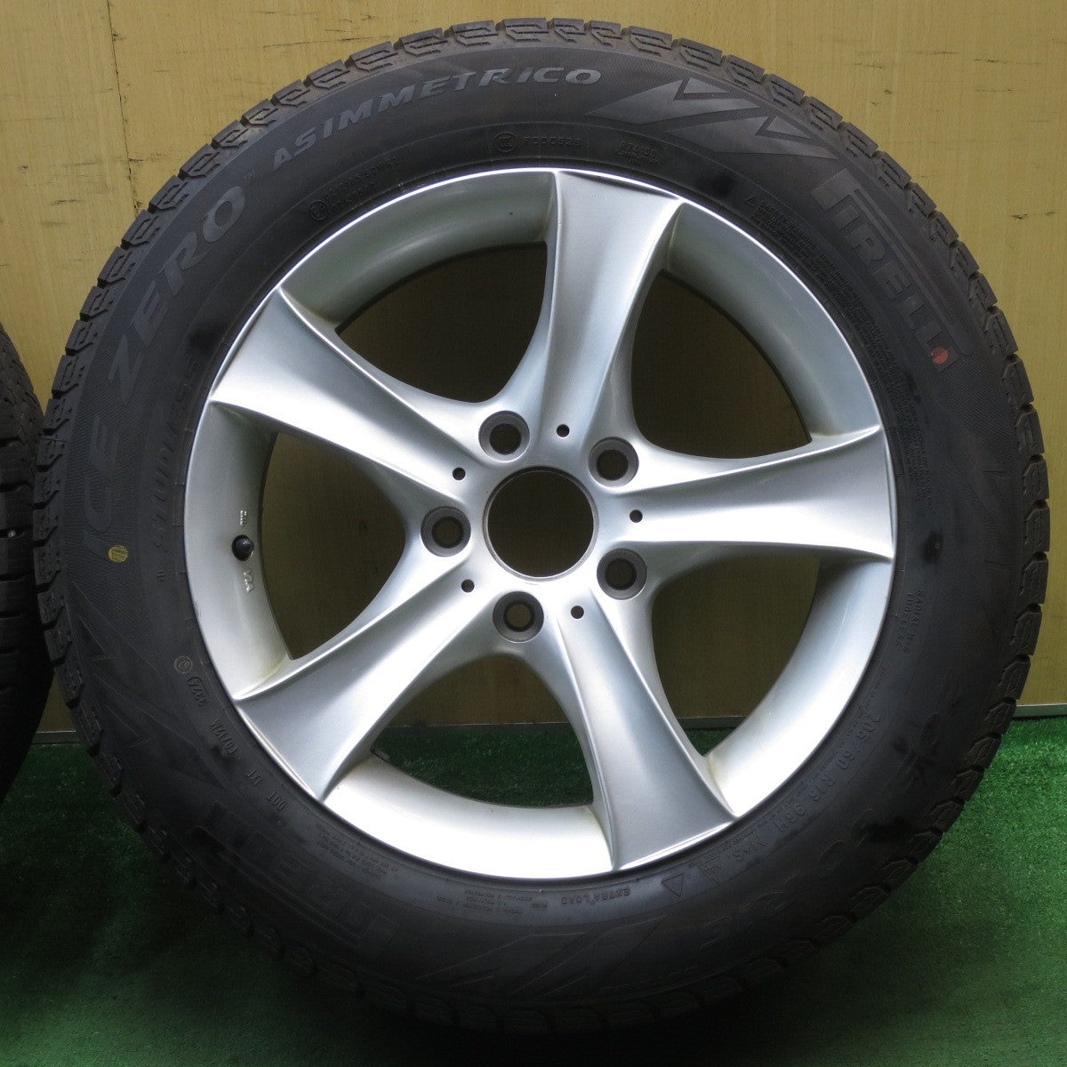 バリ溝！24年！9.5分★BMW 等 AGA TAS 205/60R16 スタッドレス ピレリ アイスゼロ アシンメトリコ 16インチ PCD120/5H★5072703NJス