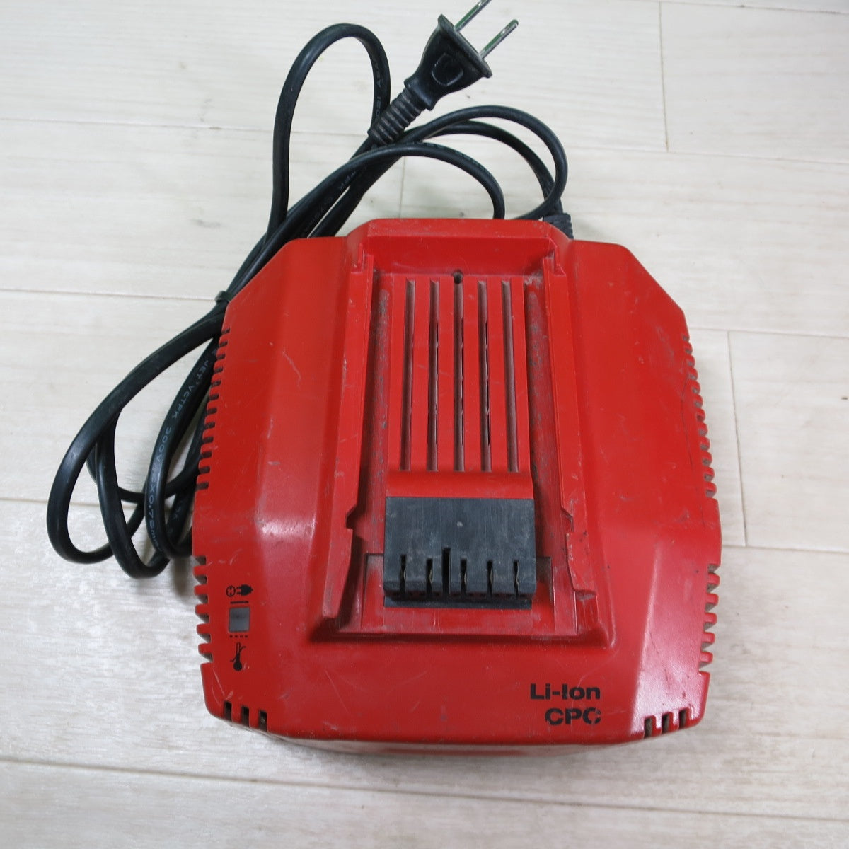 [送料無料] ☆HILTI ヒルティ 充電式 アングル グラインダー AG 125-A22 電動 工具 ディスク グラインダ コードレス 研摩 研磨 機☆