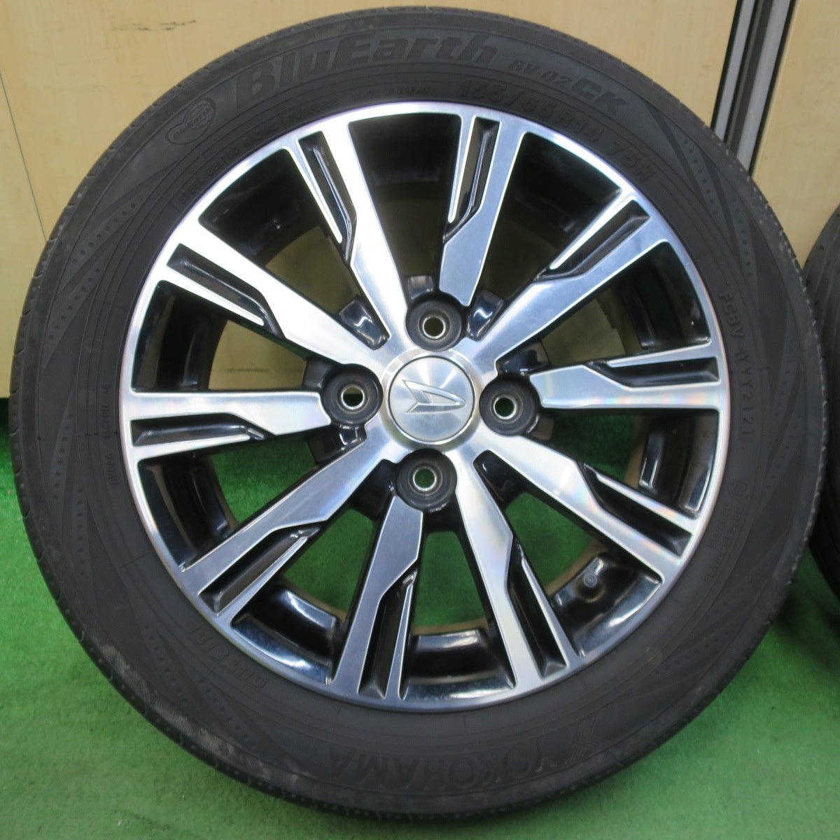 [送料無料] 4本価格！21年★ダイハツ タント カスタム 純正 155/65R14 ヨコハマ ブルーアース RV-02 CK 14インチ PCD100/4H★5031209イノ