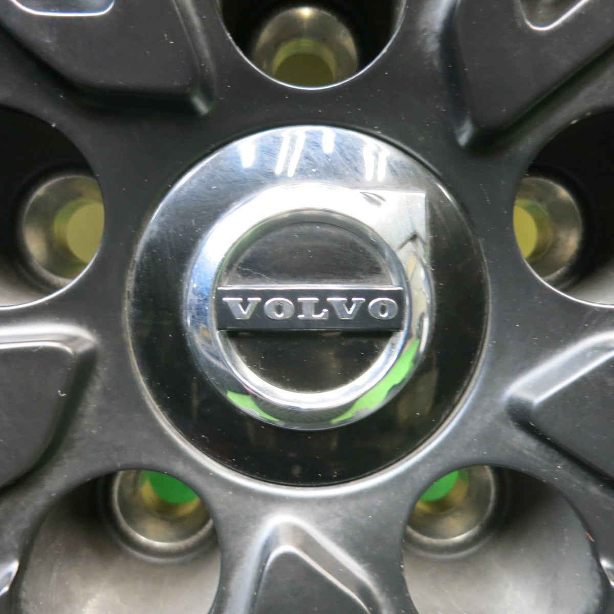 バリ溝！22年！キレイ！9分★ボルボ 等 EURO ZWEI FK-10 235/60R18 スタッドレス ミシュラン X-ICE SNOW SUV ユーロ ツヴァイ 18インチ PCD108/5H★5121109HAス