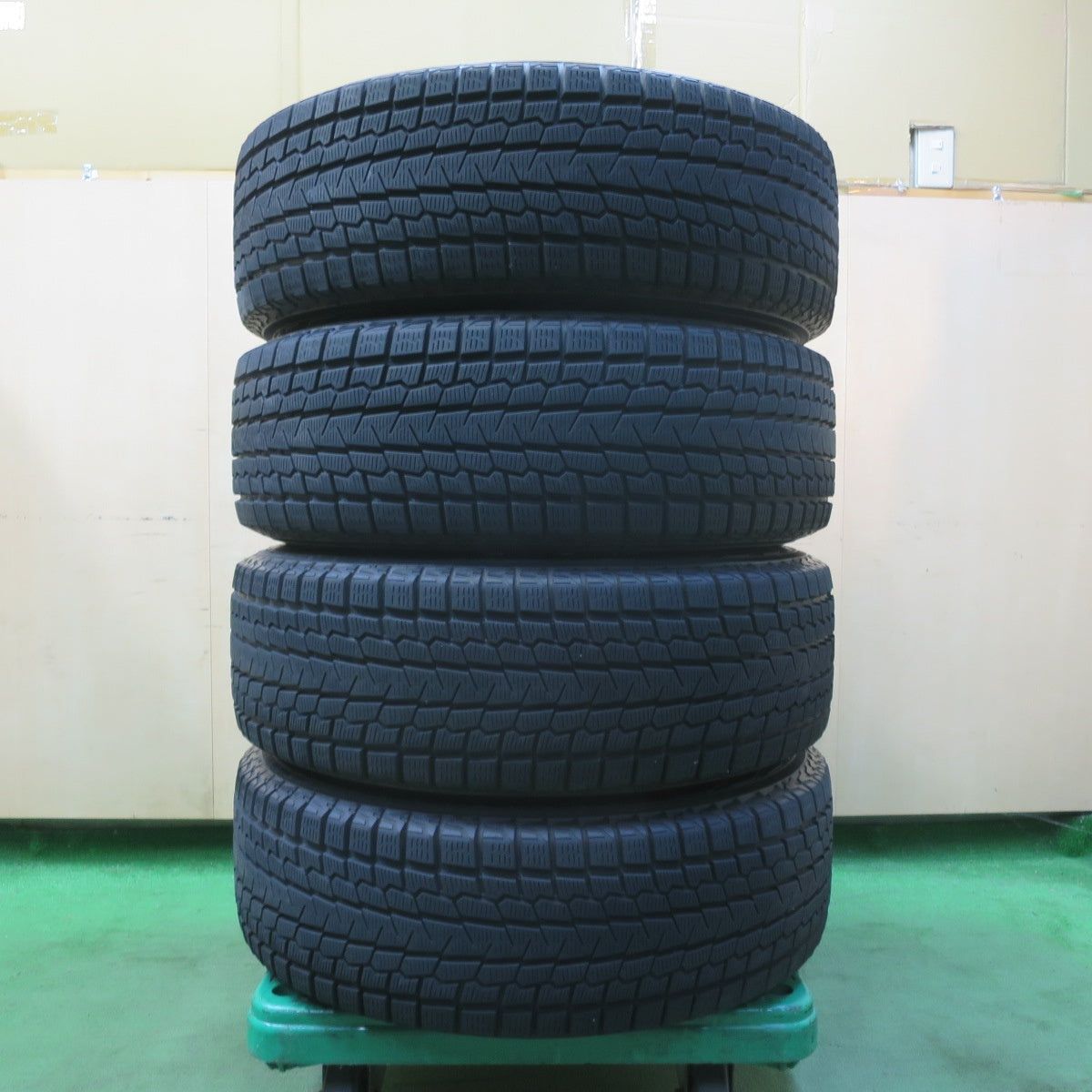 バリ溝！キレイ！9分★トヨタ 50系 RAV4 純正 225/65R17 スタッドレス ヨコハマ アイスガード G075 17インチ PCD114.3/5H★5080801イス