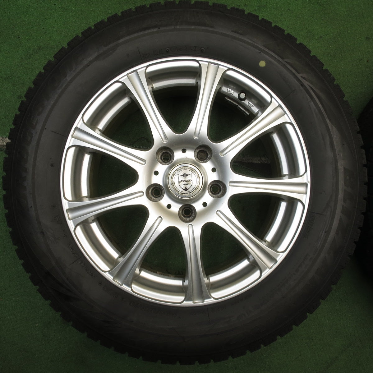 4本価格！23年★スタッドレス 205/65R16 ブリヂストン ブリザック VRX2 JOKER ジョーカー 16インチ PCD114.3/5H★5071002NJス