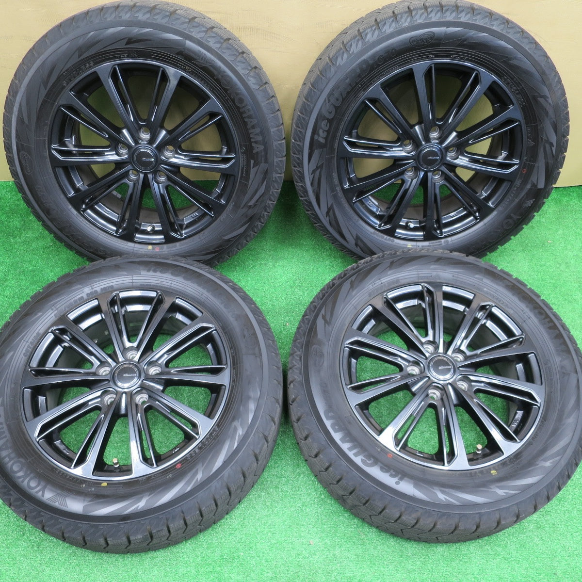 ほぼ未使用！22年！キレイ★スタッドレス 215/60R16 ヨコハマ アイスガード iG70 MiLLOUS DF ミルアス 16インチ PCD114.3/5H★5112804NKス