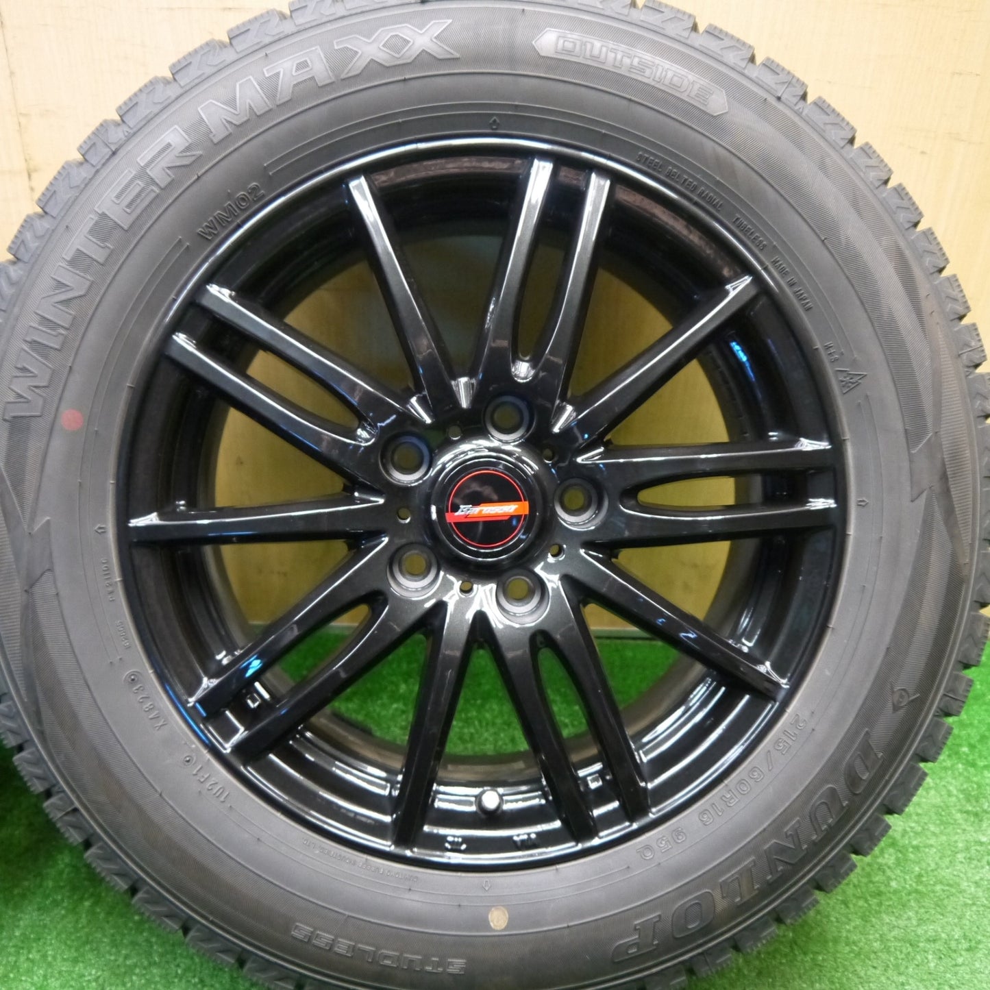 バリ溝！23年！キレイ！9.5分★スタッドレス 215/60R16 ダンロップ ウインターマックス WM02 Barosso DN15 バロッソ 16インチ PCD114.3/5H★5111401Hス