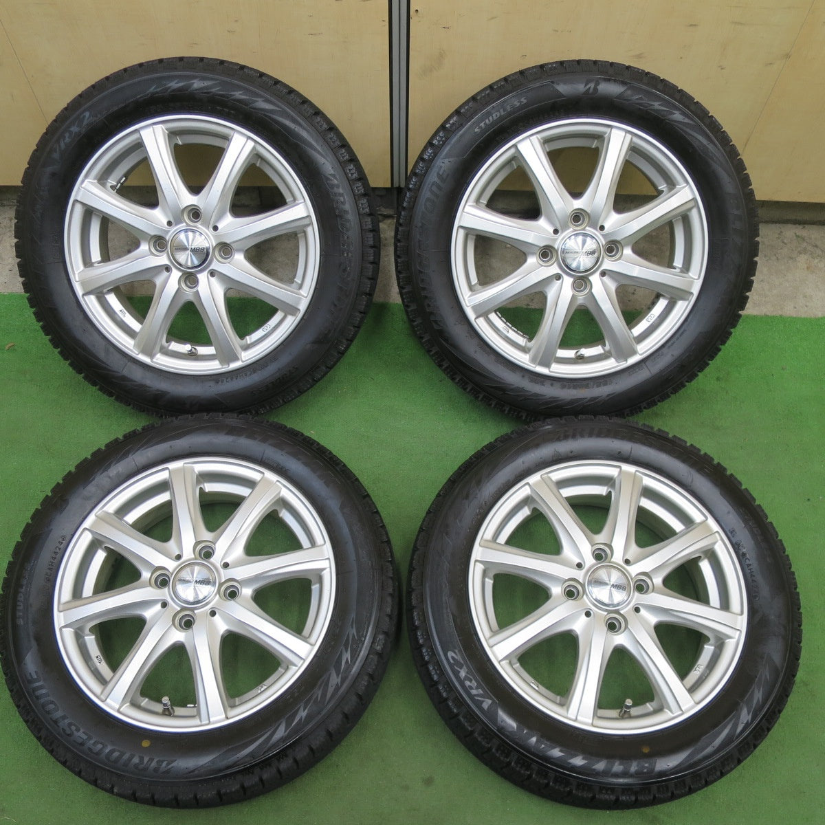 バリ溝！24年！キレイ！9分★スタッドレス 155/65R14 ブリヂストン ブリザック VRX2 MACBES MB8 マクベス 14インチ PCD100/4H★6021104TTス