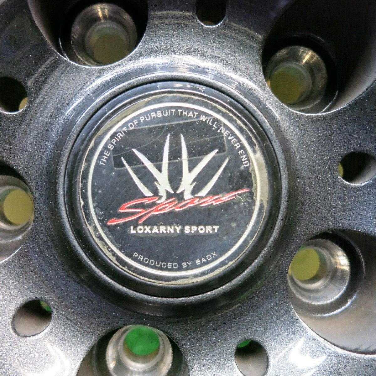 バリ溝！23年！9.5分★LOXARNY SPORT 215/60R16 スタッドレス ヨコハマ アイスガード iG60 ロクサーニ 16インチ PCD114.3/5H★6010806HAス