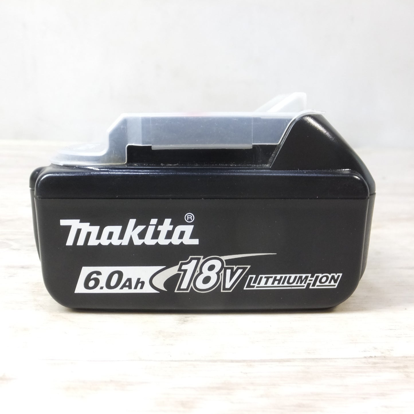 [送料無料] キレイ◆makita マキタ Li-on リチウムイオンバッテリー BL1860B DC18V 6.0Ah 108Wh 電動工具 雪マーク②◆