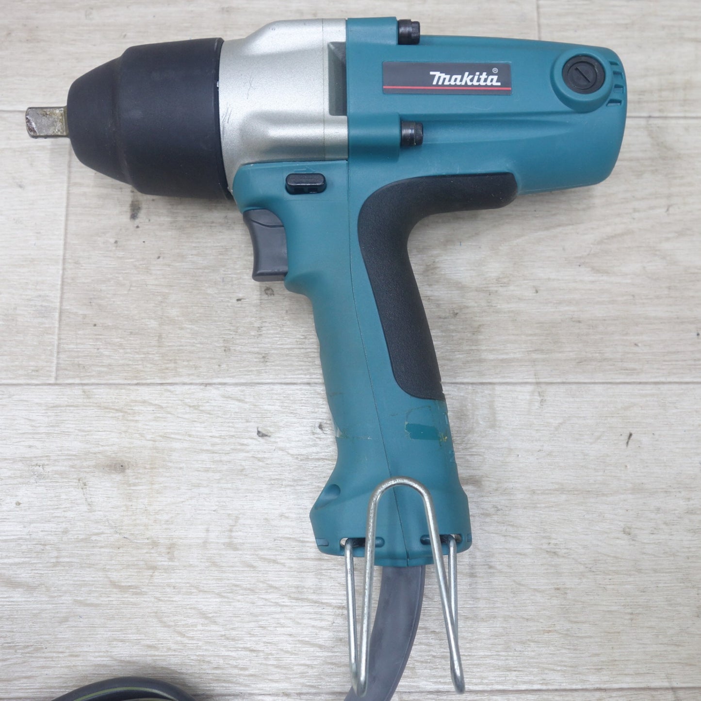 [送料無料] キレイ◆マキタ インパクトレンチ TW0200 コード式 100V 電動 工具 Makita◆