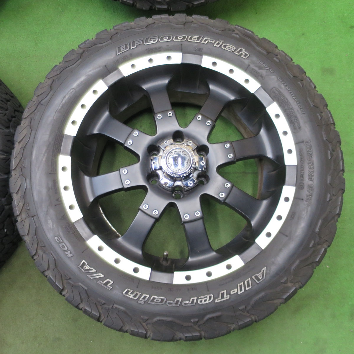 バリ溝！8.5分★285/55R20 117/114T BFグッドリッチ All-Terrain T/A KO2 ULTRA MOTOR SPORTS ウルトラ モーター スポーツ 20インチ PCD139.7/6H★6030402ナノ