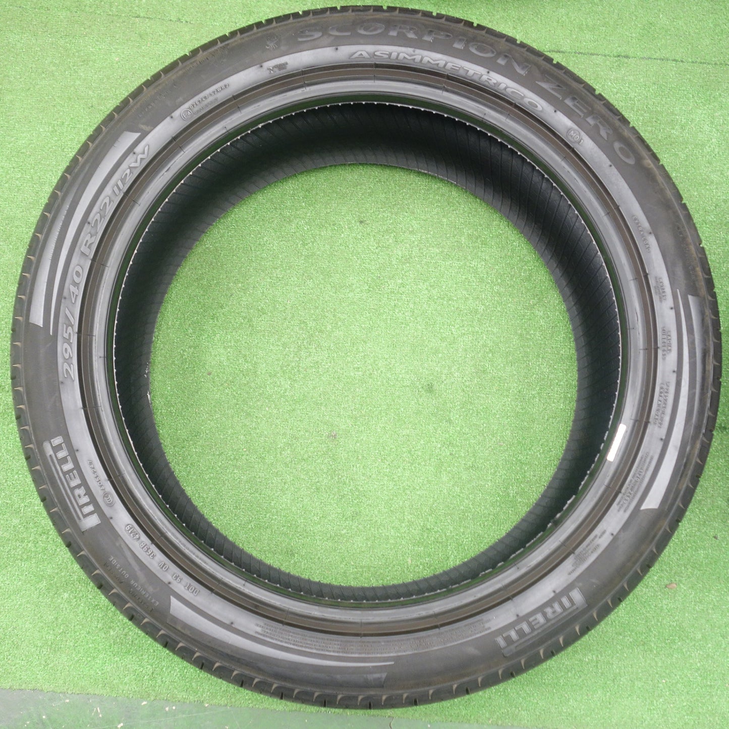 バリ溝！9.5分★295/40R22 ピレリ スコーピオン ゼロ アシンメトリコ SCORPION ZERO タイヤ 22インチ ベンツ Gクラス 等★6020402KTノタ