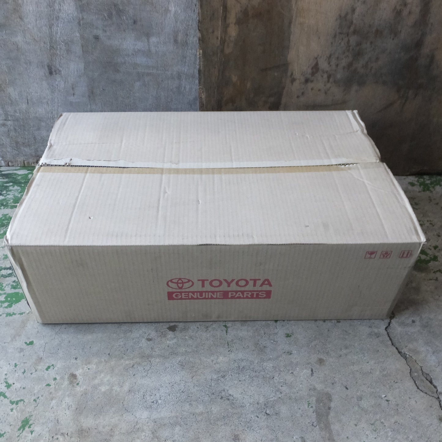 [送料無料] ◆トヨタ 純正 ジュニアシート  チャイルドシート 73700-52130 体重15kg～36kg 3歳～12歳頃◆