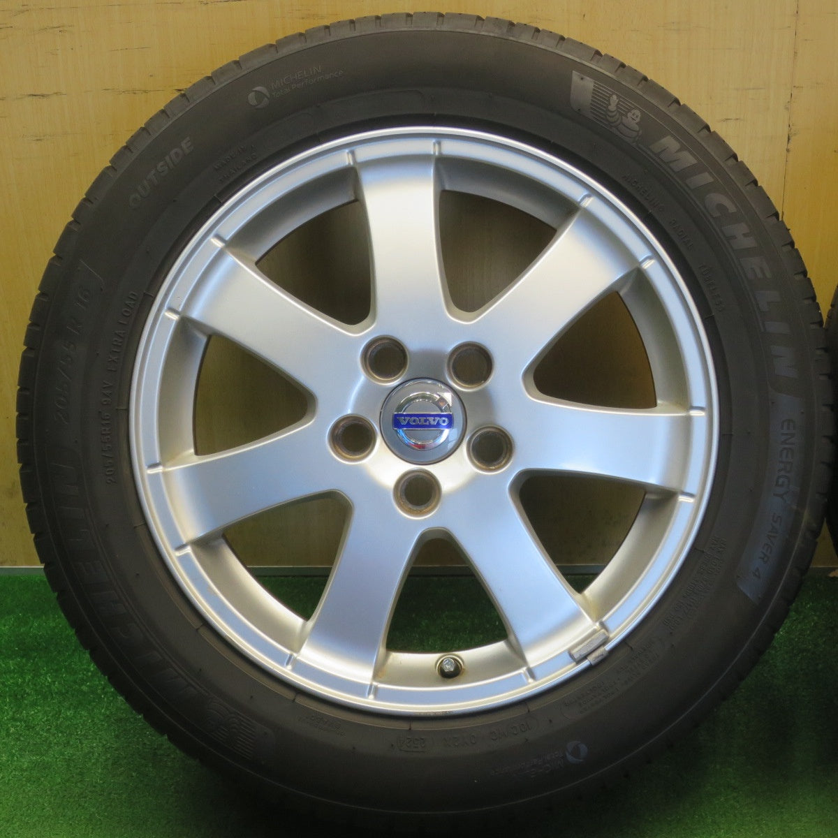 バリ溝！24年！9分★ボルボ V50 S40 等 純正 205/55R16 ミシュラン エナジーセイバー4 16インチ PCD108/5H★6051013NJノ