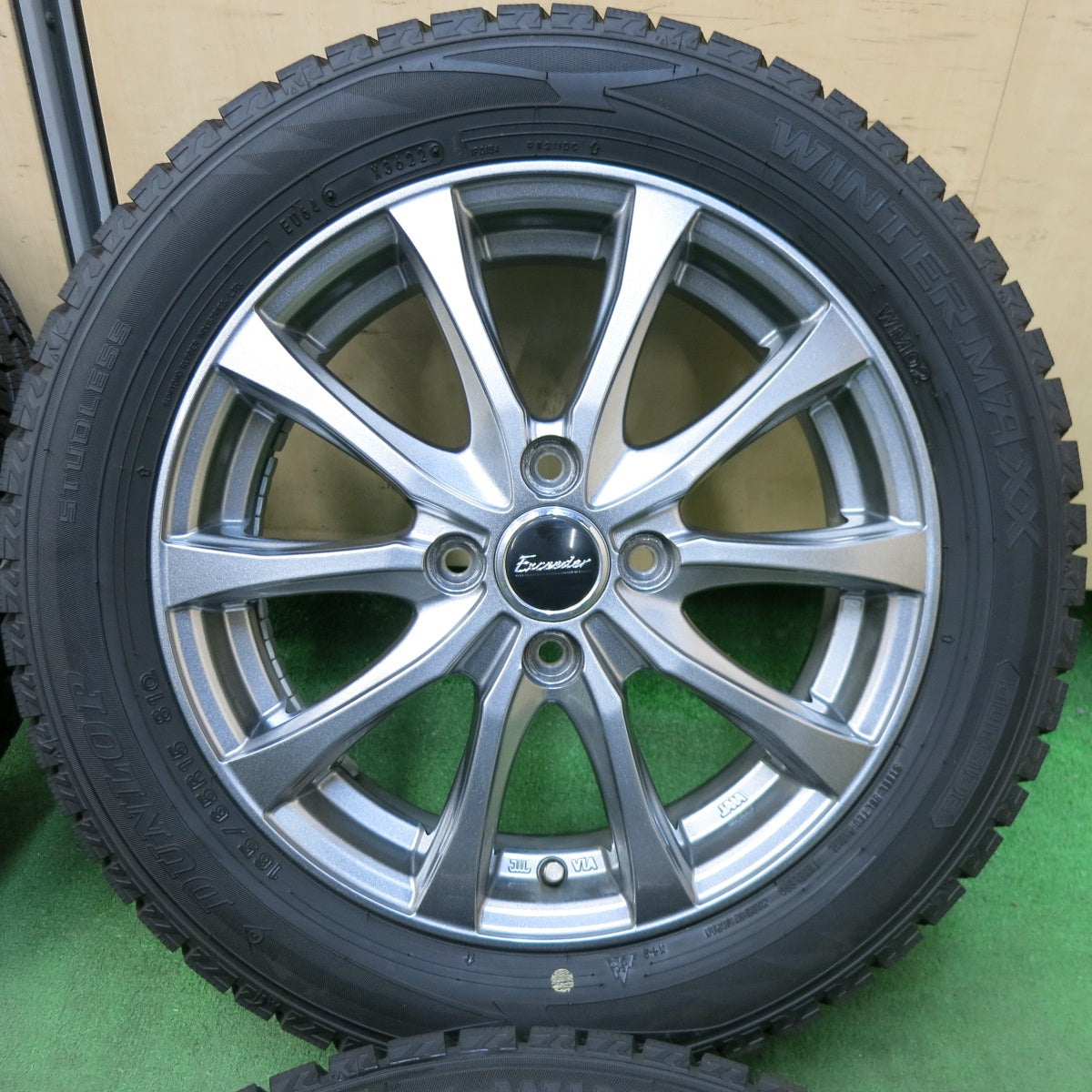 [送料無料] バリ溝！22年！キレイ！ほぼ10分★スタッドレス 165/65R15 ダンロップ ウインターマックス WM02 Exceeder エクシーダー 15インチ ソリオ ハスラー 等 PCD100/4H★4122506SYス