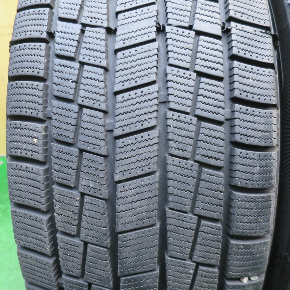 バリ溝！23年！キレイ！9分★スタッドレス 265/65R17 ジーテックス WP2000 SUV ROADMAX MiD ロードマックス 17インチ PCD139.7/6H★6021601NJス