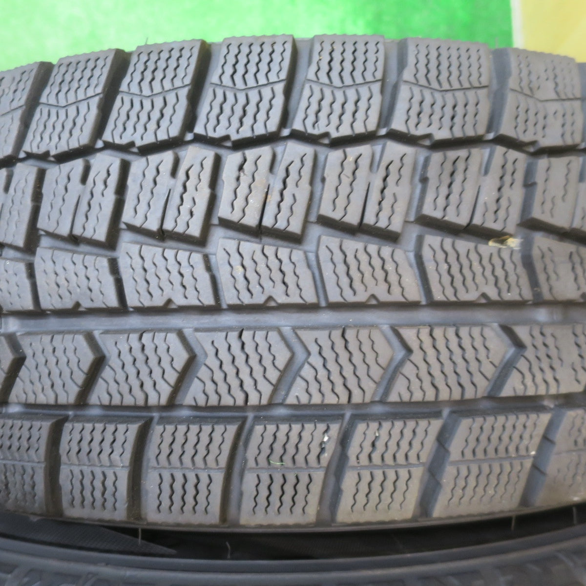 バリ溝！23年！9.5分★スタッドレス 185/65R15 ダンロップ ウインターマックス WM02 AXEL アクセル 15インチ PCD100/4H★5111003NJス