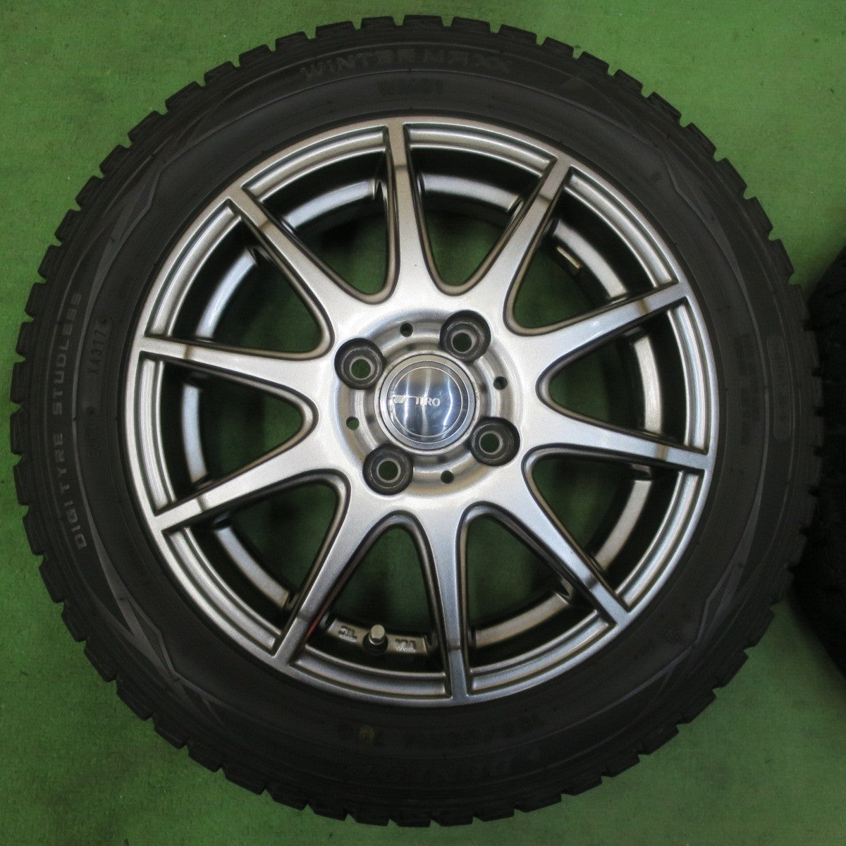 バリ溝！キレイ！9分★スタッドレス 155/65R14 ダンロップ ウインターマックス WM01 TIRO 14インチ PCD100/4H★5013117イス