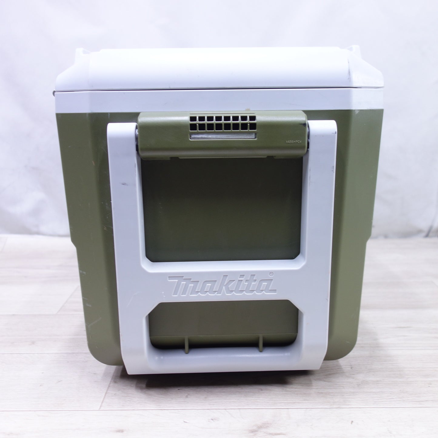 [送料無料] ◆マキタ 充電式 保冷温庫 20L CW001G 40V Max コードレス 現場 キャンプ Makita◆