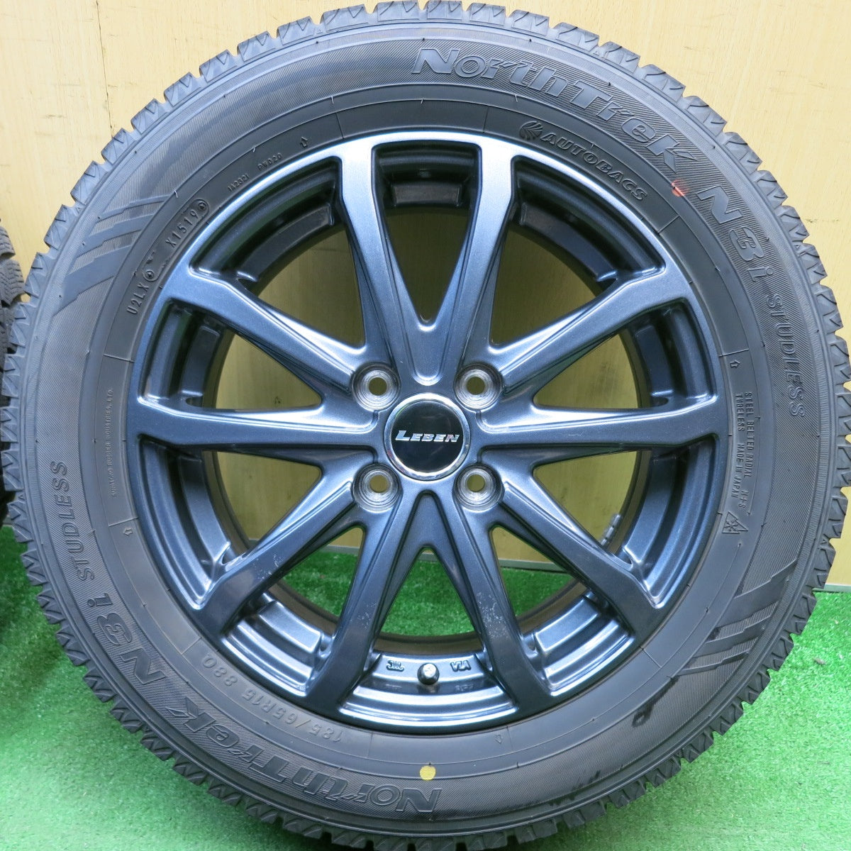 バリ溝！8.5分★スタッドレス 185/65R15 オートバックス ノーストレック N3i LEBEN レーベン 15インチ PCD100/4H★6042609HAス
