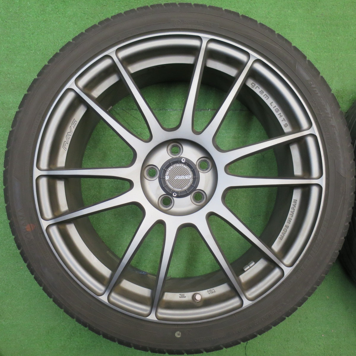 4本価格！23年★86 BRZ 等 RAYS 57XTREME gram LIGHTS 225/40R18 ヨコハマ BluEarth-ES ES32 レイズ グラムライツ 18インチ PCD100/5H★6022507NJノ