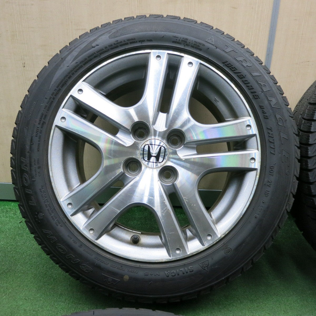 *送料無料* 4本価格★ホンダ フィット 純正 185/60R15 スタッドレス トライアングル SNOW LION 15インチ PCD100/4H★4032602TNス