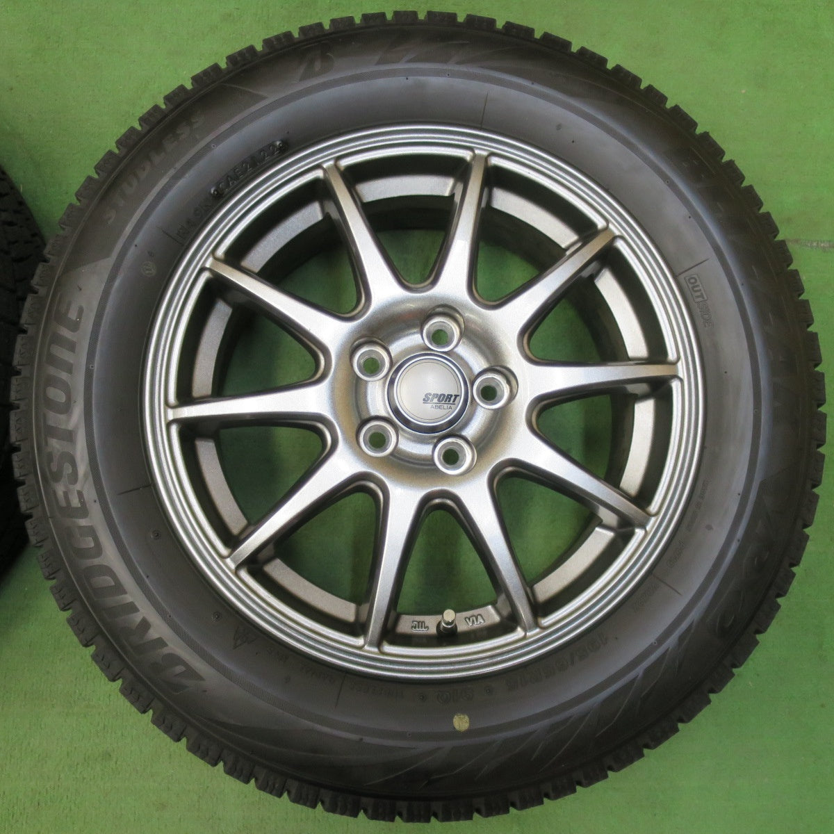 [送料無料] バリ溝！22年！キレイ！ほぼ10分★プリウス 等 195/65R15 スタッドレス ブリヂストン ブリザック VRX2 SPORT ABELIA スポルト アベリア 15インチ PCD100/5H★5013115イス