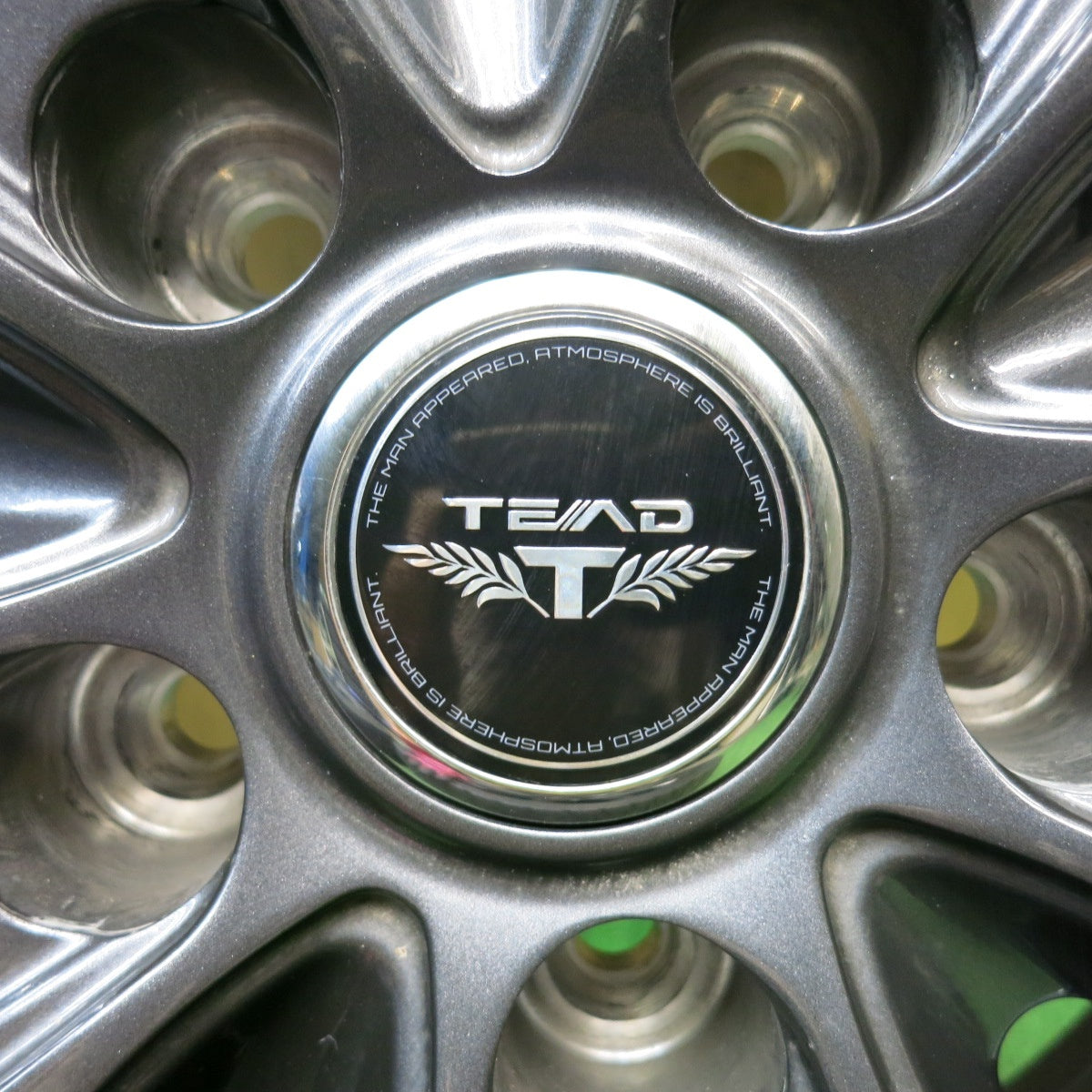 バリ溝！22年！キレイ！ほぼ10分★スタッドレス 215/60R17 ダンロップ ウインターマックス WM02 TEAD テッド 17インチ PCD114.3/5H★5090411HAス
