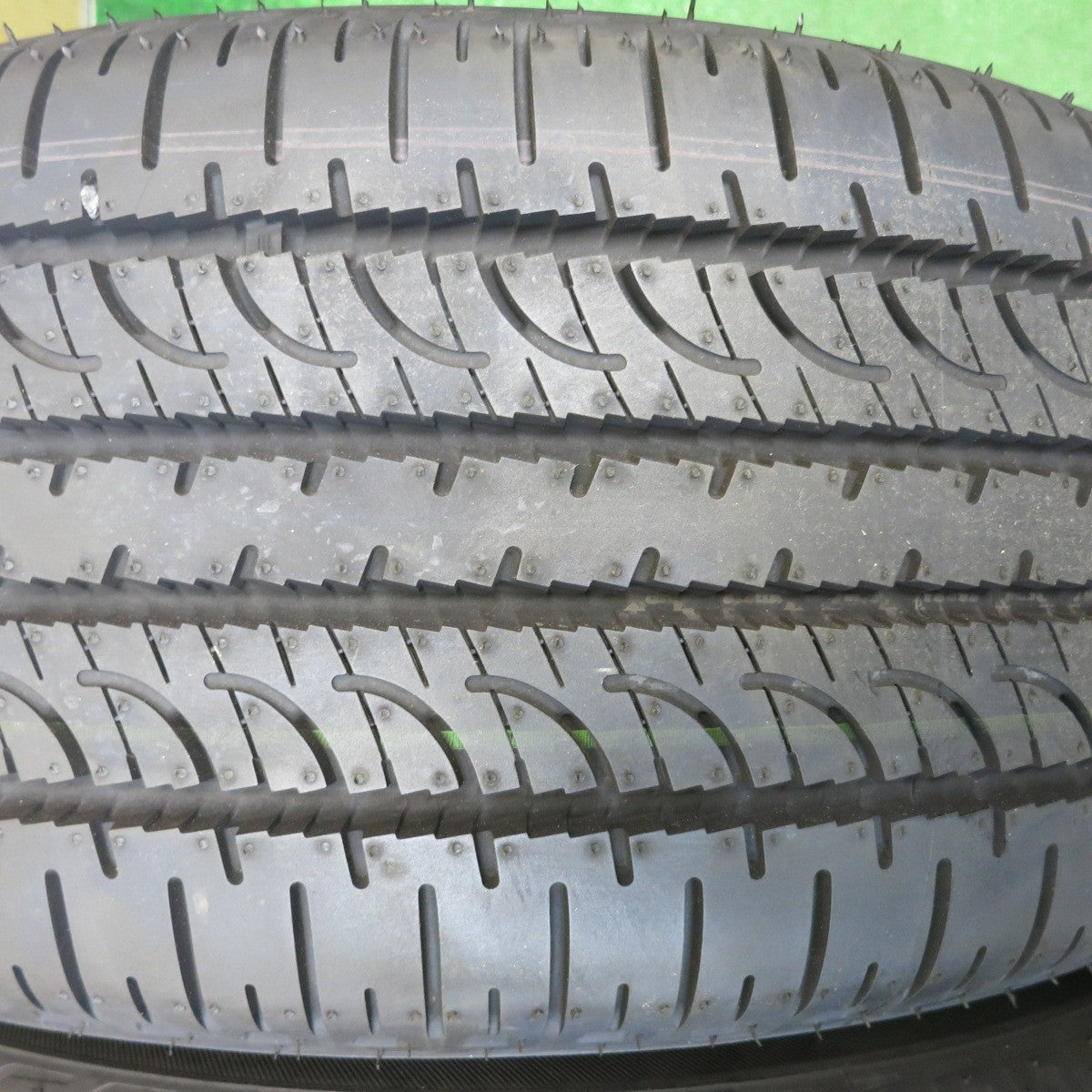 新車外し！25年★三菱 デリカ D:5 シャモニー 純正 225/55R18 ヨコハマ ジオランダー SUV G055 G055E 18インチ D5 PCD114.3/5H★6010306HAノ