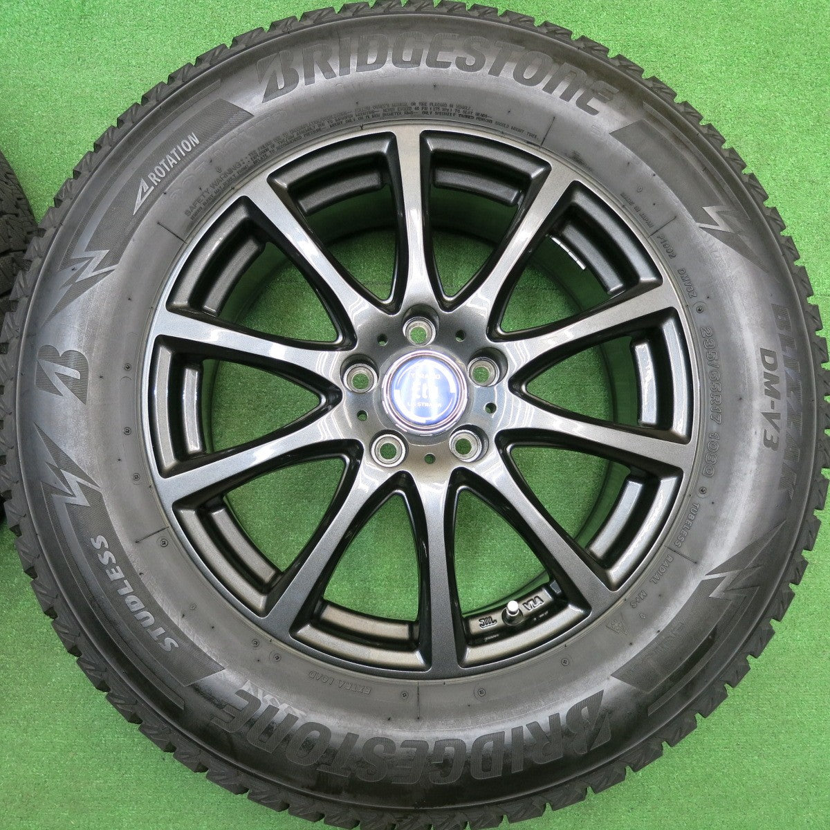 バリ溝！22年！キレイ！9分★スタッドレス 235/65R17 ブリヂストン ブリザック DM-V3 TIRADO Eta LA STRADA 阿部商会 17インチ PCD114.3/5H★5113022HAス