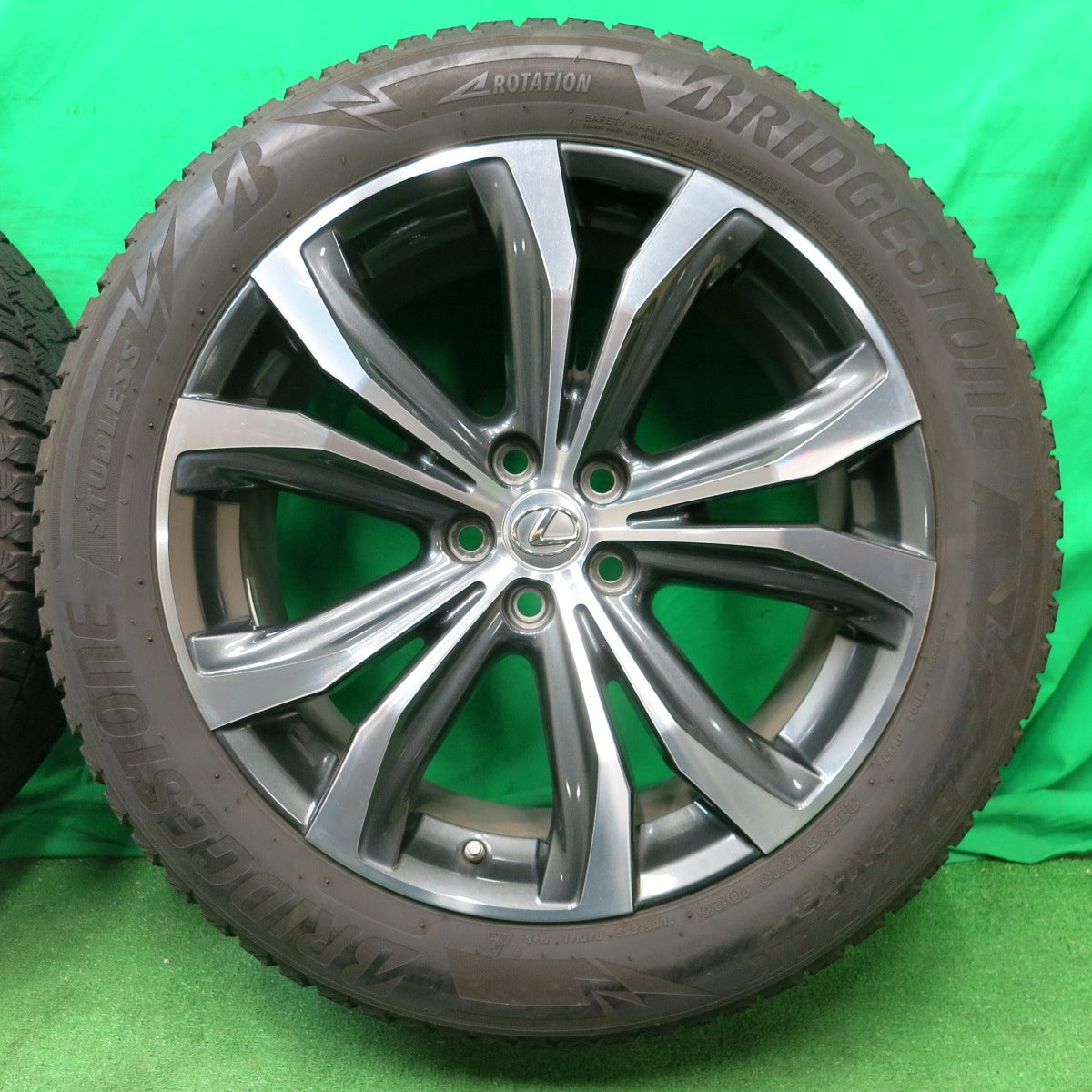 *送料無料* センサー付！キレイ！20年★レクサス RX バージョンL 純正 235/55R20 スタッドレス ブリヂストン ブリザック DM-V3 PCD114.3/5H★4051505ナス