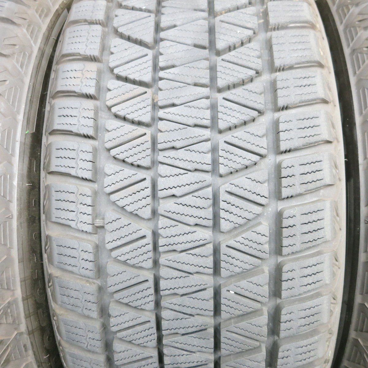 バリ溝！23年！キレイ！9.5分★ベンツ GLEクラス W167 純正 AMG 275/50R20 スタッドレス ブリヂストン ブリザック DM-V3 20インチ PCD112/5H★6020803NKス