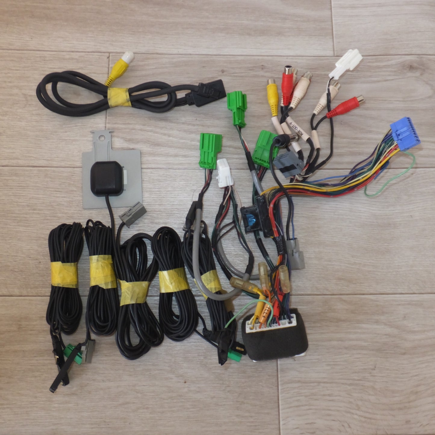 [送料無料] 現状品★三菱製 マツダ MAZDA 純正 メモリーナビゲーションシステム NR-MZ80-M C9M4 DIATONE SOUND.NAVI★