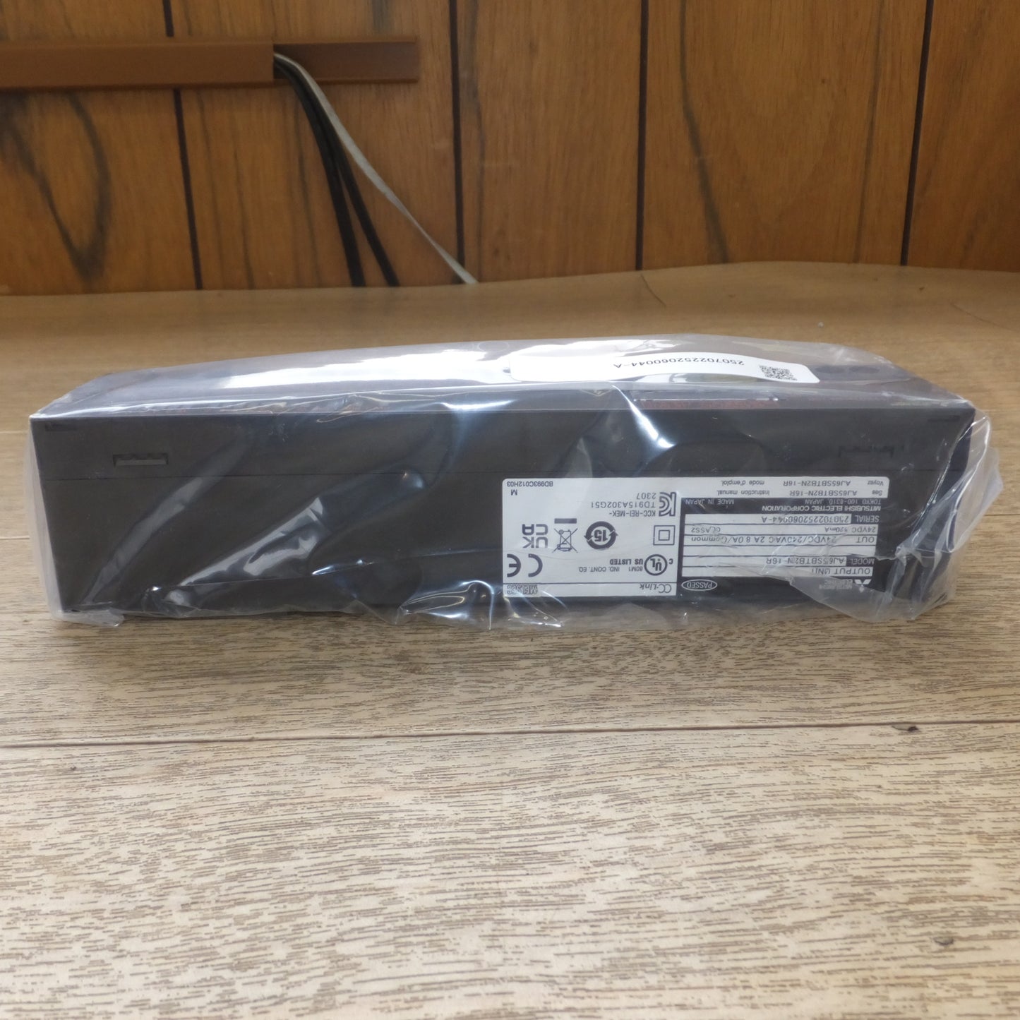 [送料無料] 未使用★三菱 MITSUBISHI CC-Link システム 小形タイプ リモート I/O ユニット AJ65SBTB2N-16R★