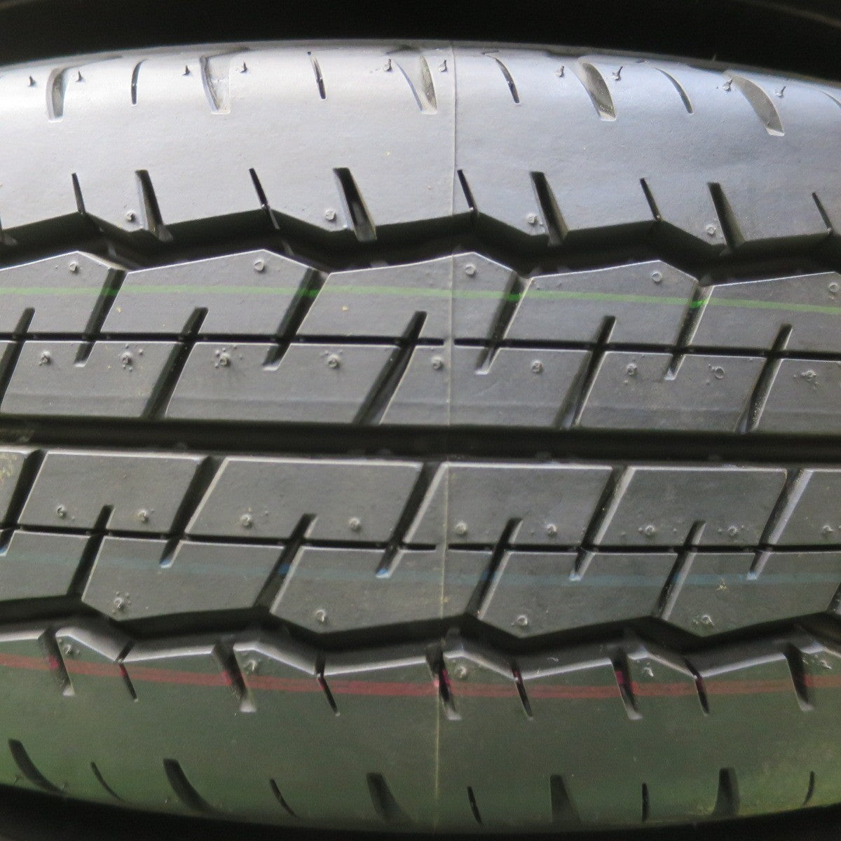 新車外し！23年★トヨタ 200系 ハイエース 純正 スチール 195/80R15 107/105N ダンロップ SP175N 15インチ PCD139.7/6H★6032607イノ