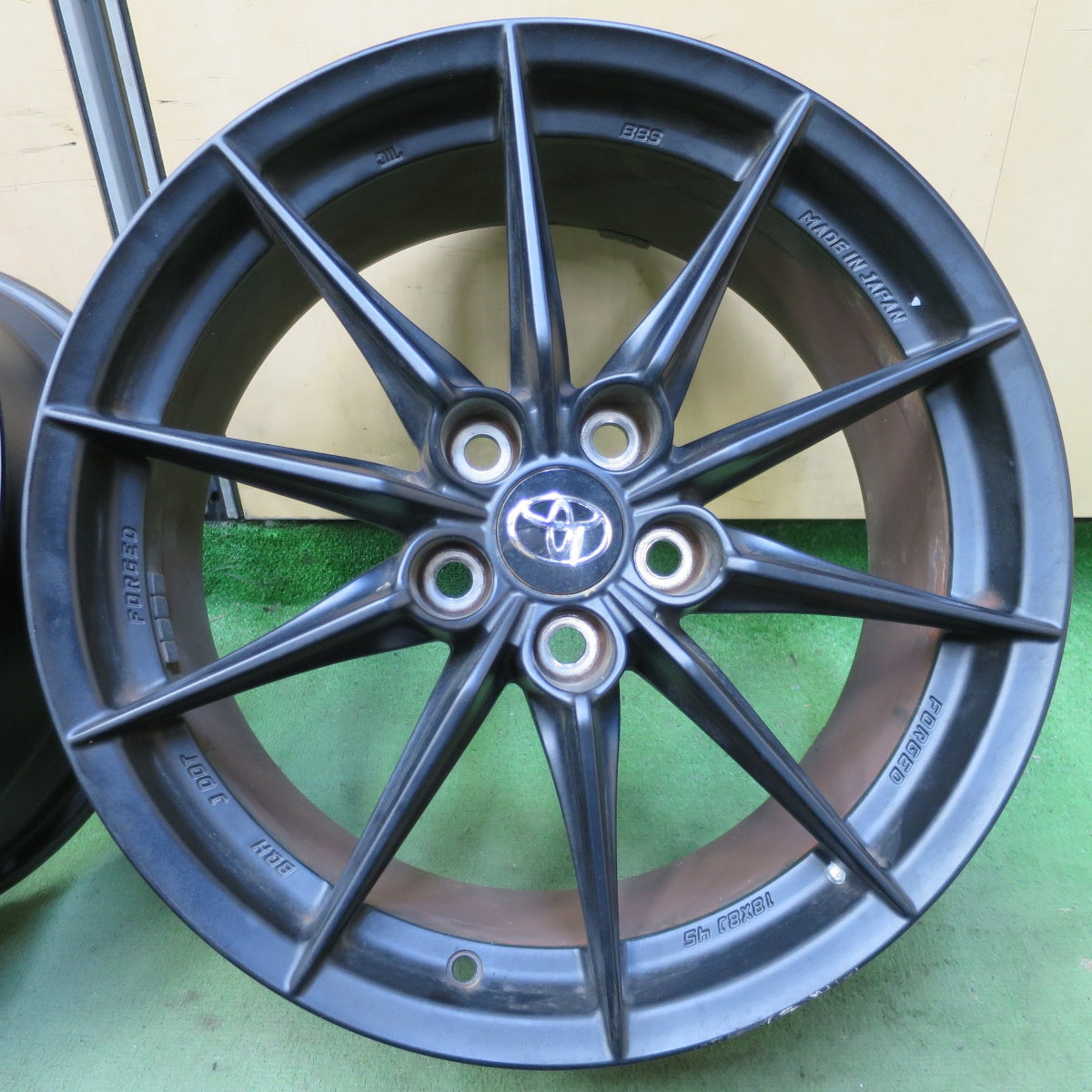 4本価格◎トヨタ GR ヤリス RZ ハイパフォーマンス ファースト エディション 純正 鍛造 BBS ホイール 18インチ 18×8J PCD114.3/5H◎6100201NGホ