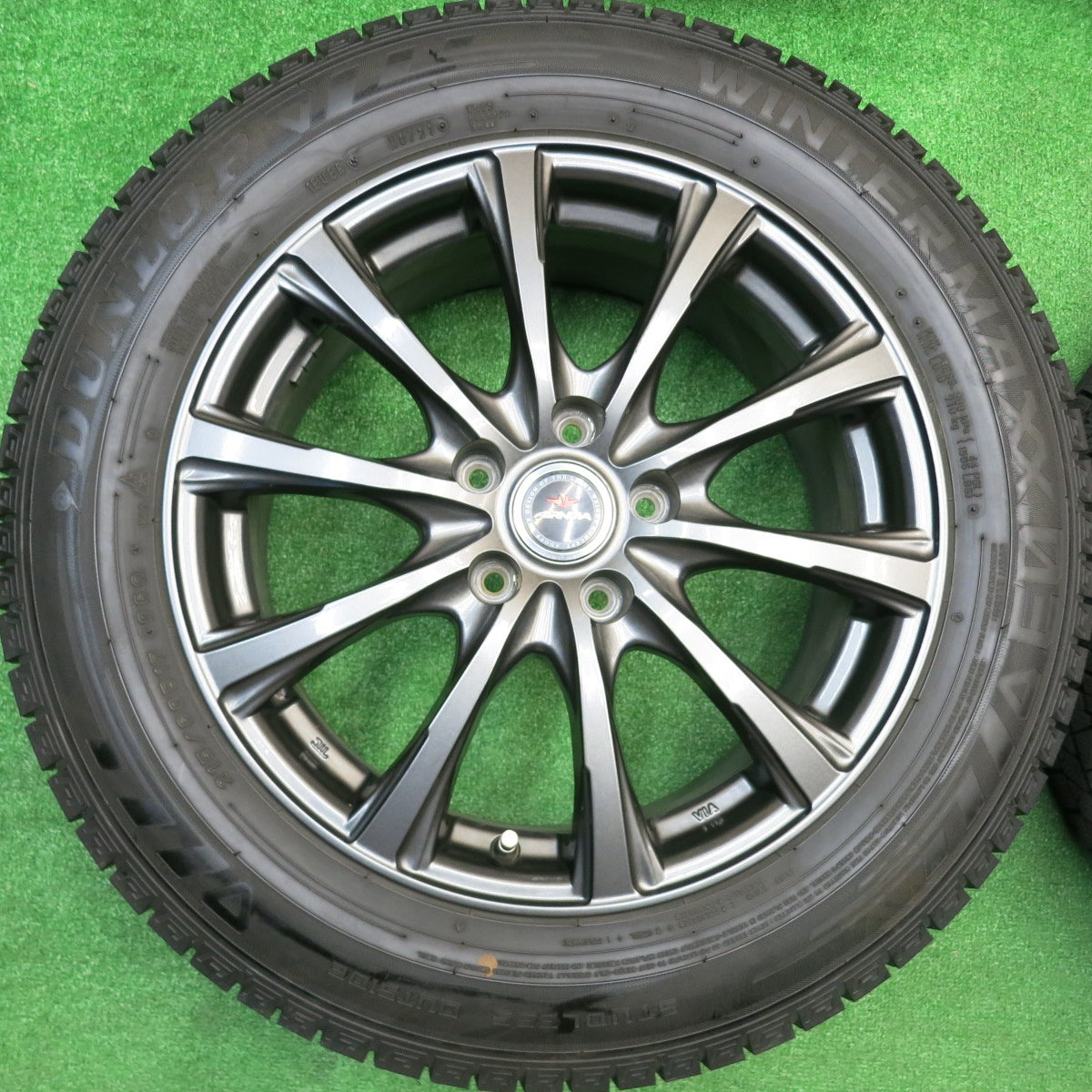 バリ溝！21年！9.5分★スタッドレス 215/60R17 ダンロップ ウインターマックス 03 AIRNOVA SB10 エアノヴァ 17インチ PCD114.3/5H★5102505HAス