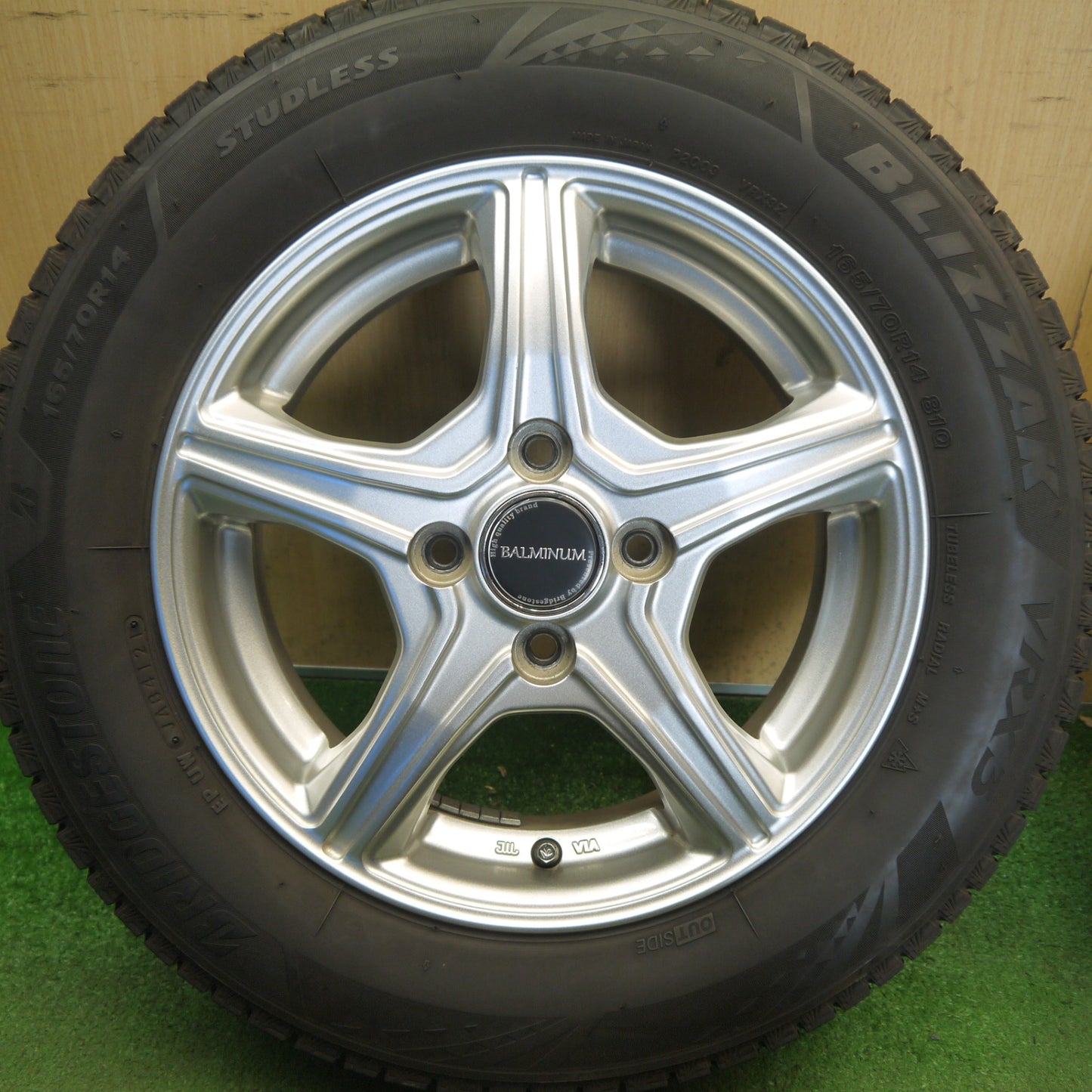 キレイ★スタッドレス 165/70R14 ブリヂストン ブリザック VRX3 BALMINUM VR5 バルミナ 14インチ PCD100/4H★6052008Hス