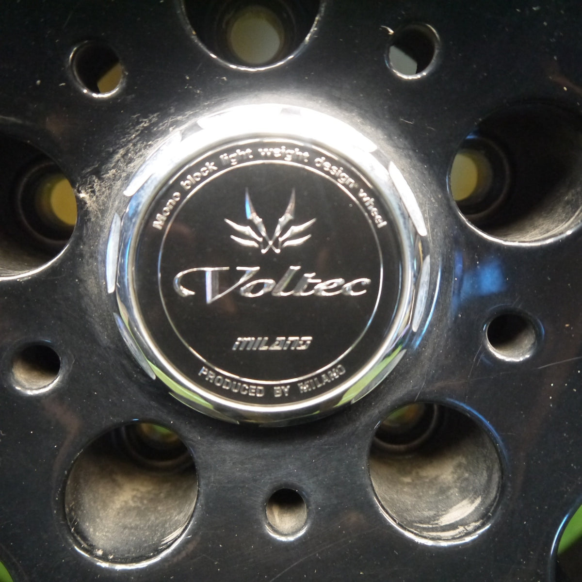 キレイ！23年◎Voltec Milano 245/35R21 トーヨー プロクセス FD1 ボルテック ミラノ 21インチ PCD114.3/5H◎6100906Hノ