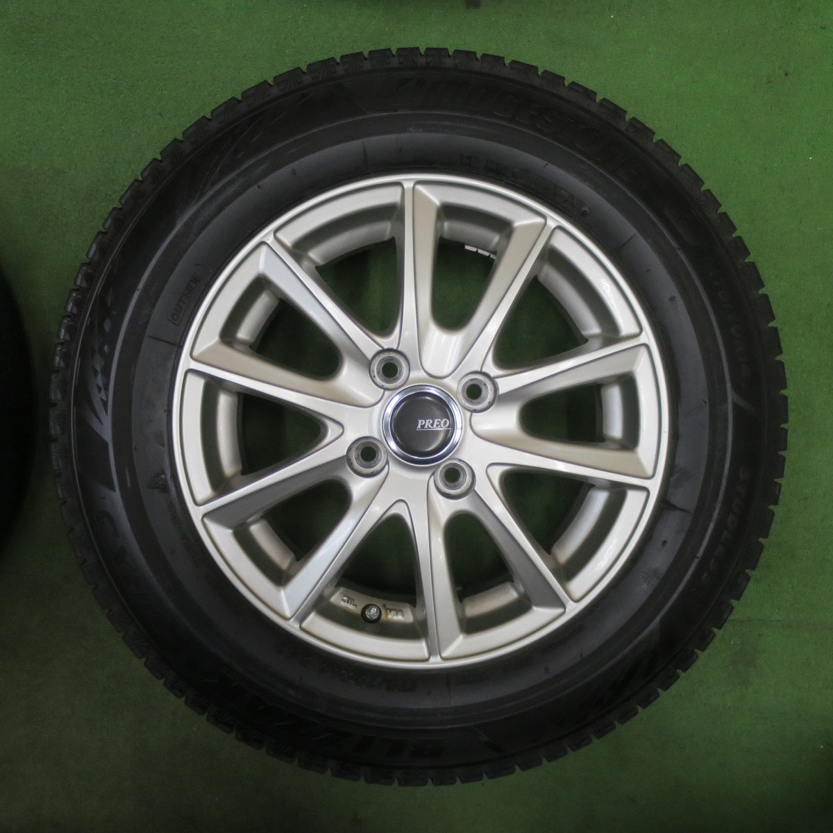 キレイ！23年★スタッドレス 175/70R14 ブリヂストン ブリザック VRX3 PREO プレオ 14インチ PCD100/4H★6021503TTス