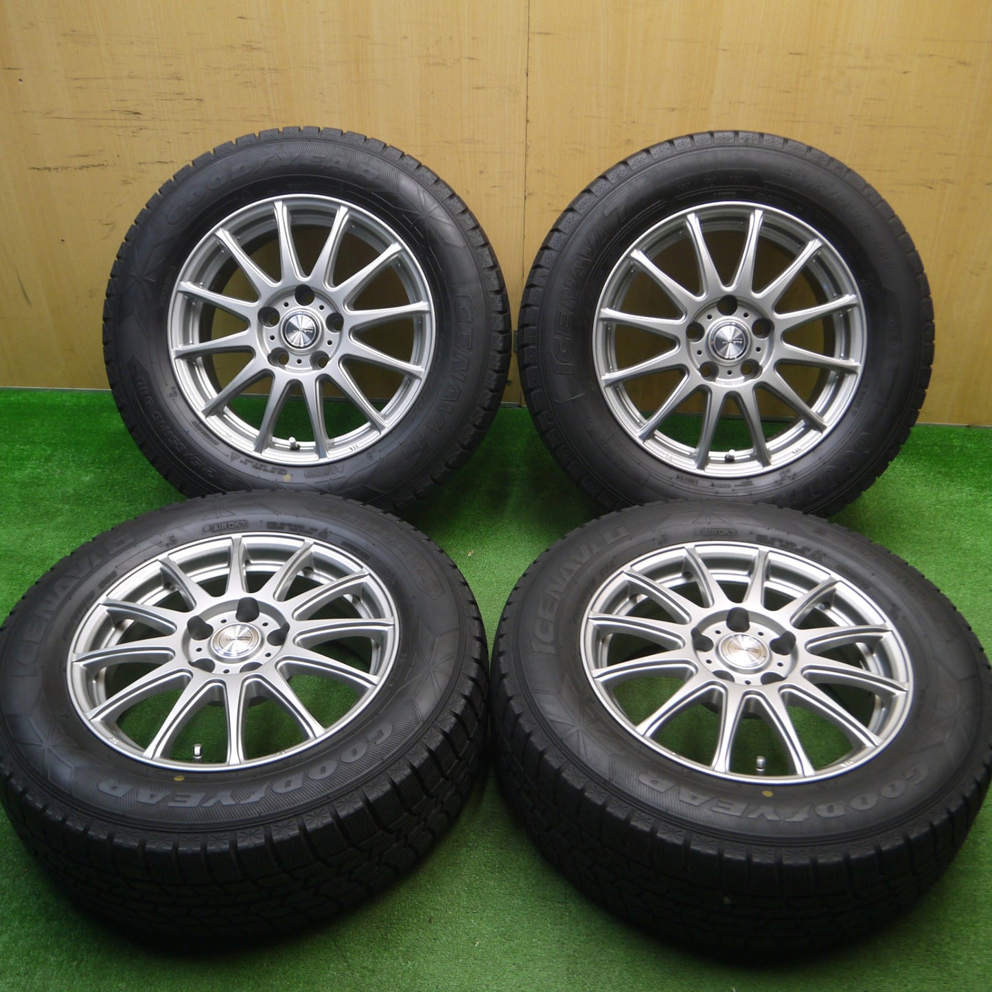 [送料無料] バリ溝！キレイ！9.5分以上★スタッドレス 215/65R16 グッドイヤー アイスナビ7 ravrion LUMIERE ラブリオン 16インチ PCD114.3/5H★5011503Hス