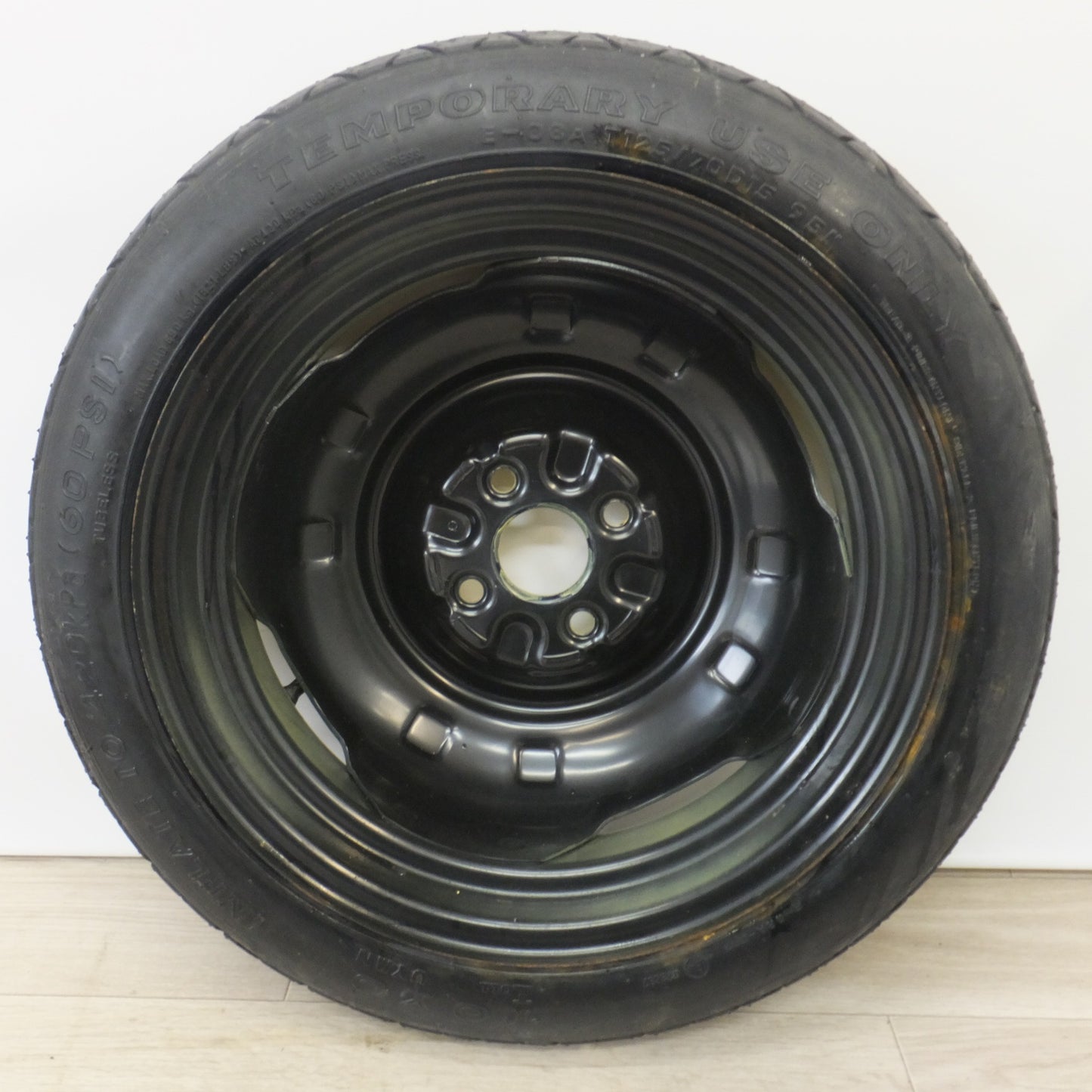 [送料無料] 未使用★トーヨー TOYO INFLATE TO 420kPa(60PSi) T125/70D15 95M 10年製 スペヤタイヤ 1本 マツダ デミオ 搭載品★