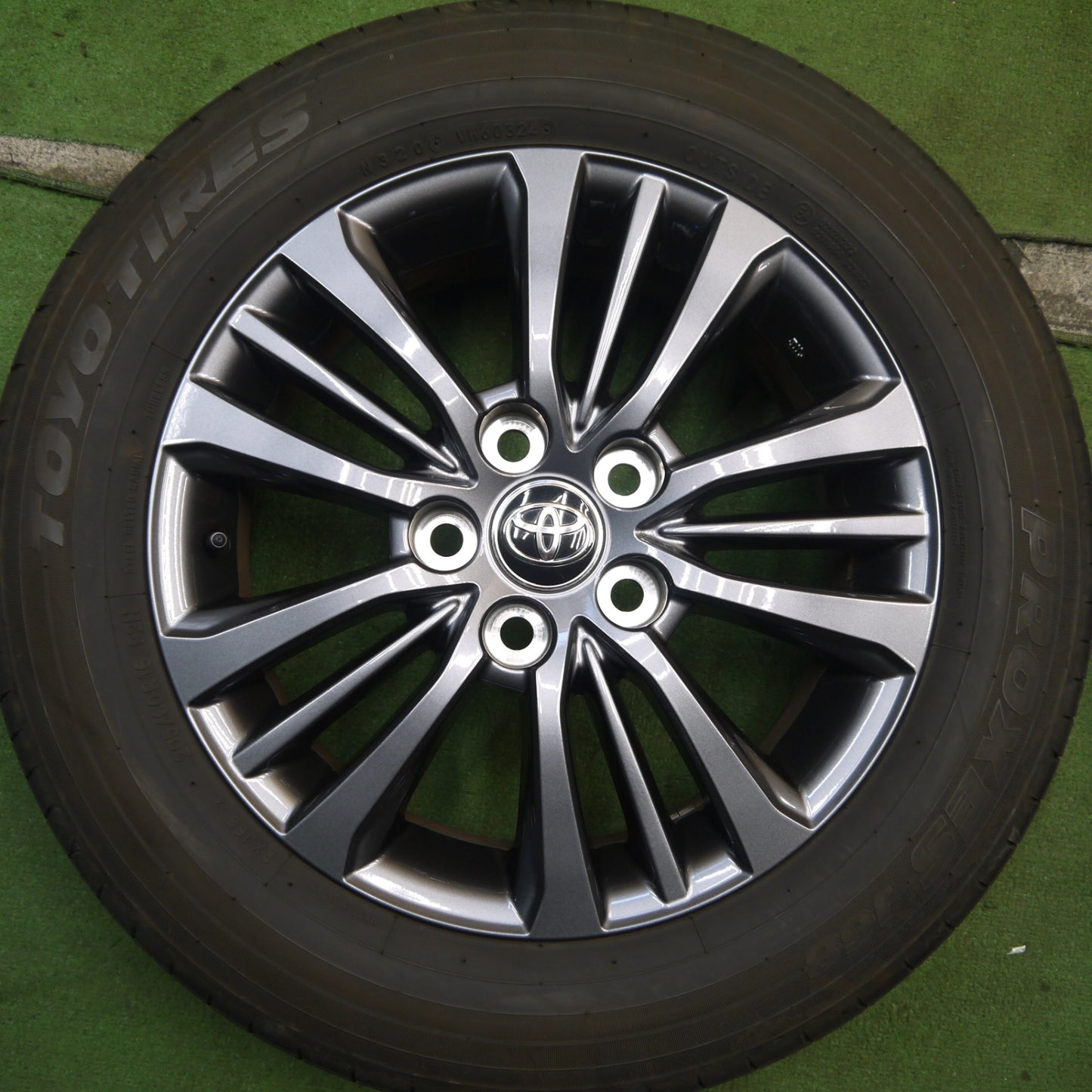 キレイ！24年★トヨタ 90系 ノア ヴォクシー 純正 205/60R16 トーヨー プロクセス J68 16インチ PCD114.3/5H★5072505Hノ