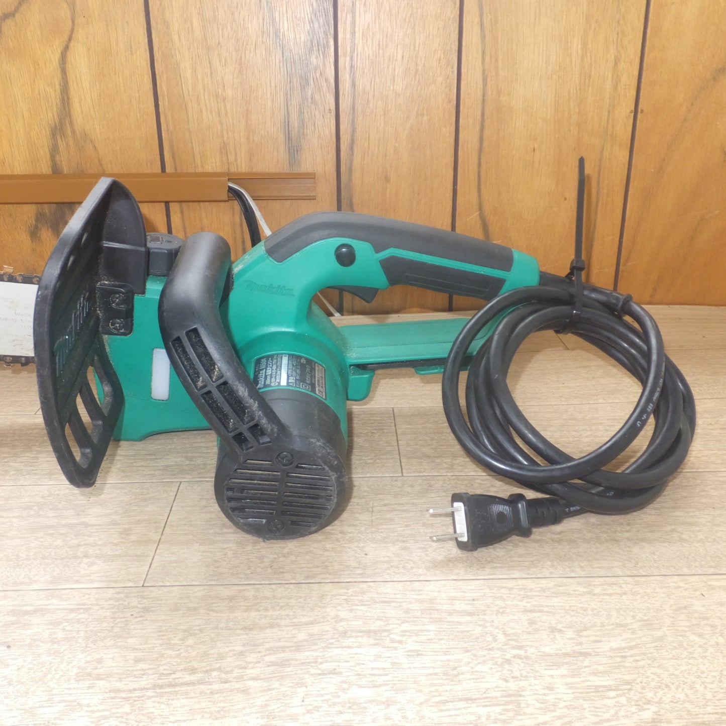 [送料無料] ★マキタ makita 350mm 電気チェンソー M504　100V～ 8.1A 50-60Hz 770W★