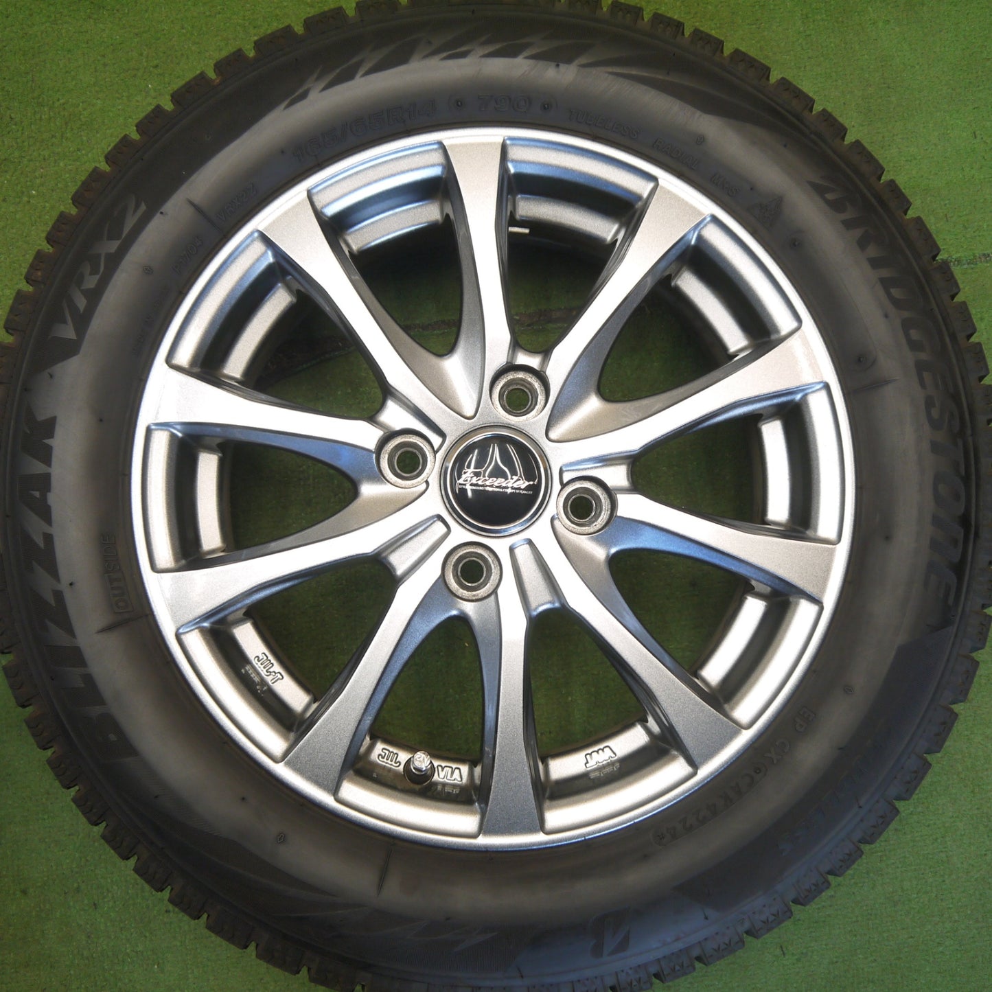 バリ溝！24年！キレイ！9分◎スタッドレス 165/65R14 ブリヂストン ブリザック VRX2 Exceeder エクシーダー 14インチ PCD100/4H◎6072104Hス