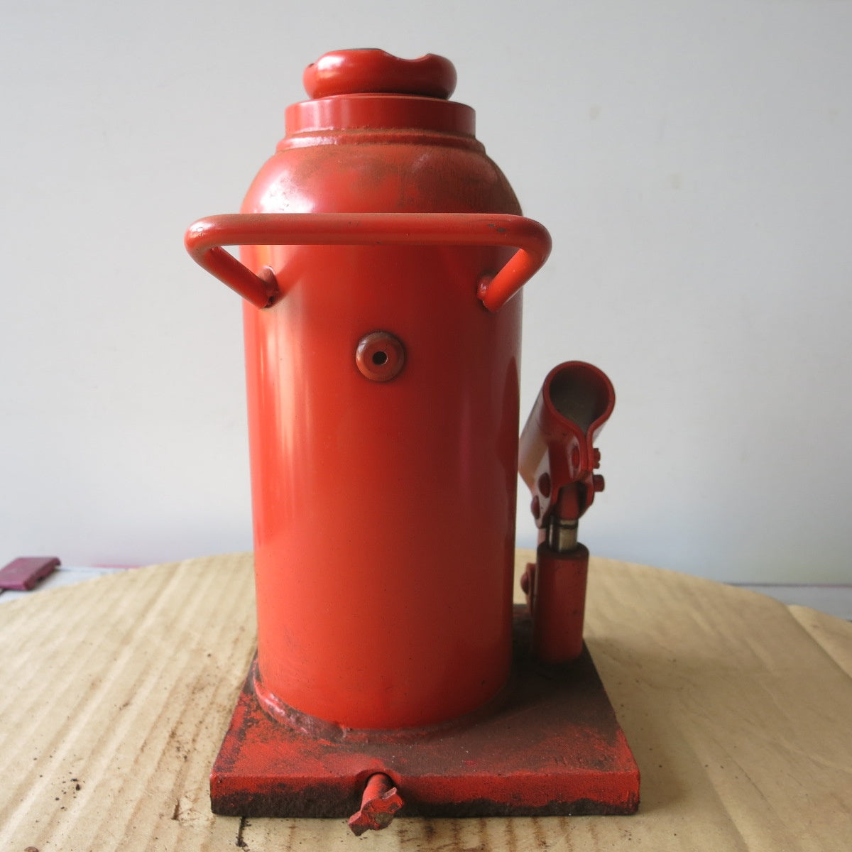 [送料無料] ◆マサダ 油圧 ジャッキ HP-15N 工具 15TON 15ton 15トン 15000kg 油圧式 オイル だるま ダルマ 車載 自動車 点検 整備④◆