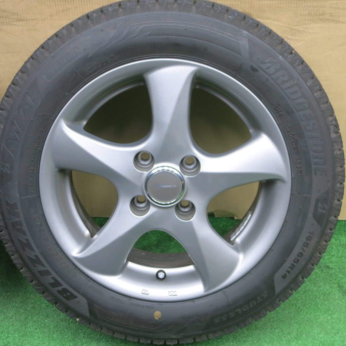 ほぼ未使用！25年★スタッドレス 165/65R14 ブリヂストン ブリザック WZ-1 TOPRUN トップラン 14インチ PCD100/4H★6013002NKス