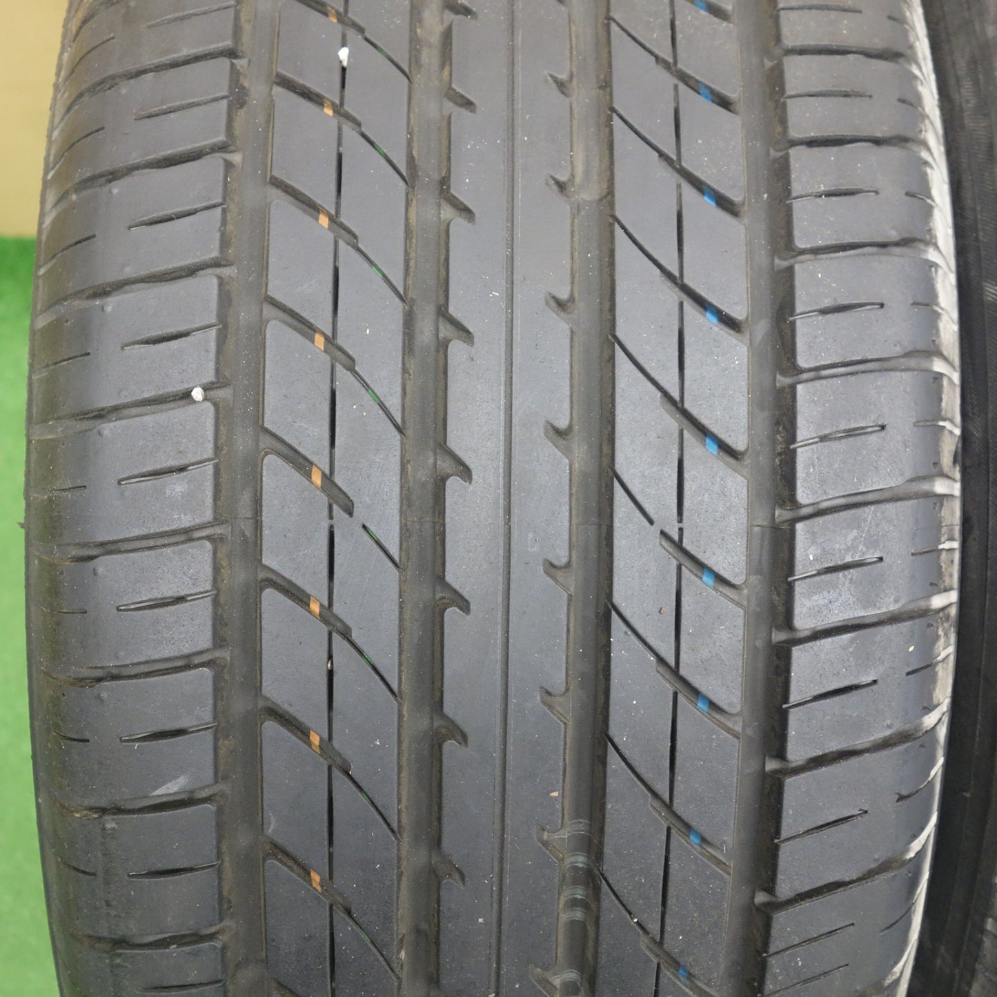 バリ溝！9.5分★トヨタ 30系 ヴェルファイア アルファード 純正 235/50R18 トーヨー トランパス R30 18インチ PCD114.3/5H★6052304KTノ