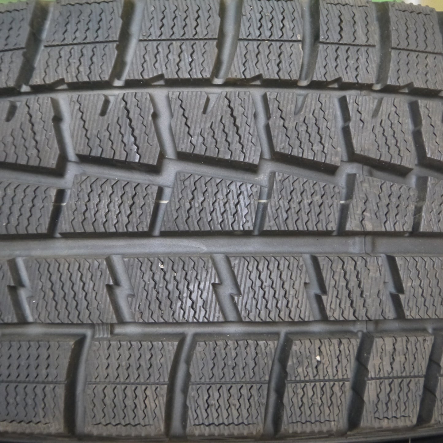 *送料無料* 超バリ溝！キレイ！ほぼ10分★XV レガシィ等 215/60R16 スタッドレス ダンロップ ウインターマックス WM01 Reark 16インチ PCD100/5H★4073002Hス