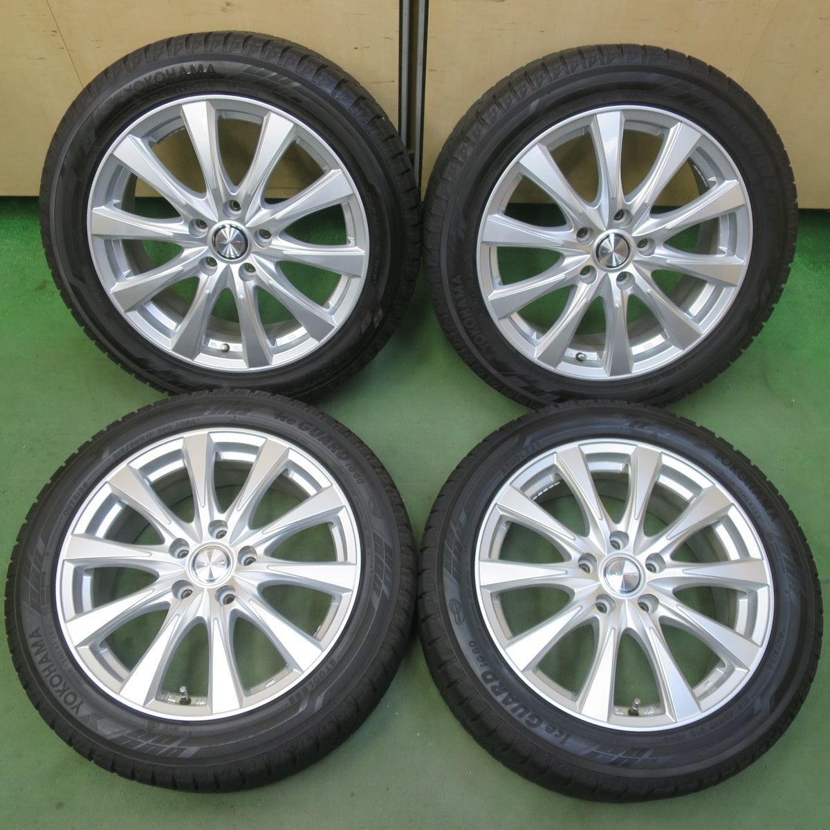 バリ溝！22年！キレイ！ほぼ10分◎スタッドレス 215/50R17 ヨコハマ アイスガード iG60 JOKER ジョーカー 17インチ PCD114.3/5H◎6062005イス